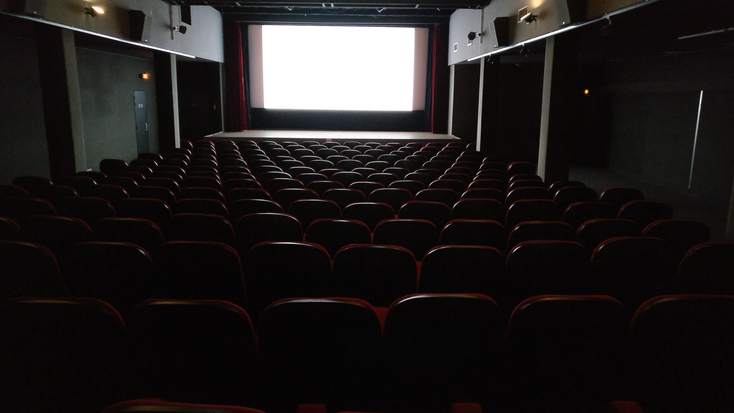 sala de cinema vazia